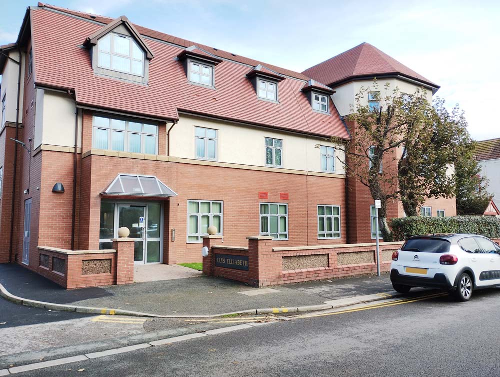 window installation at Rhyl Tax Office