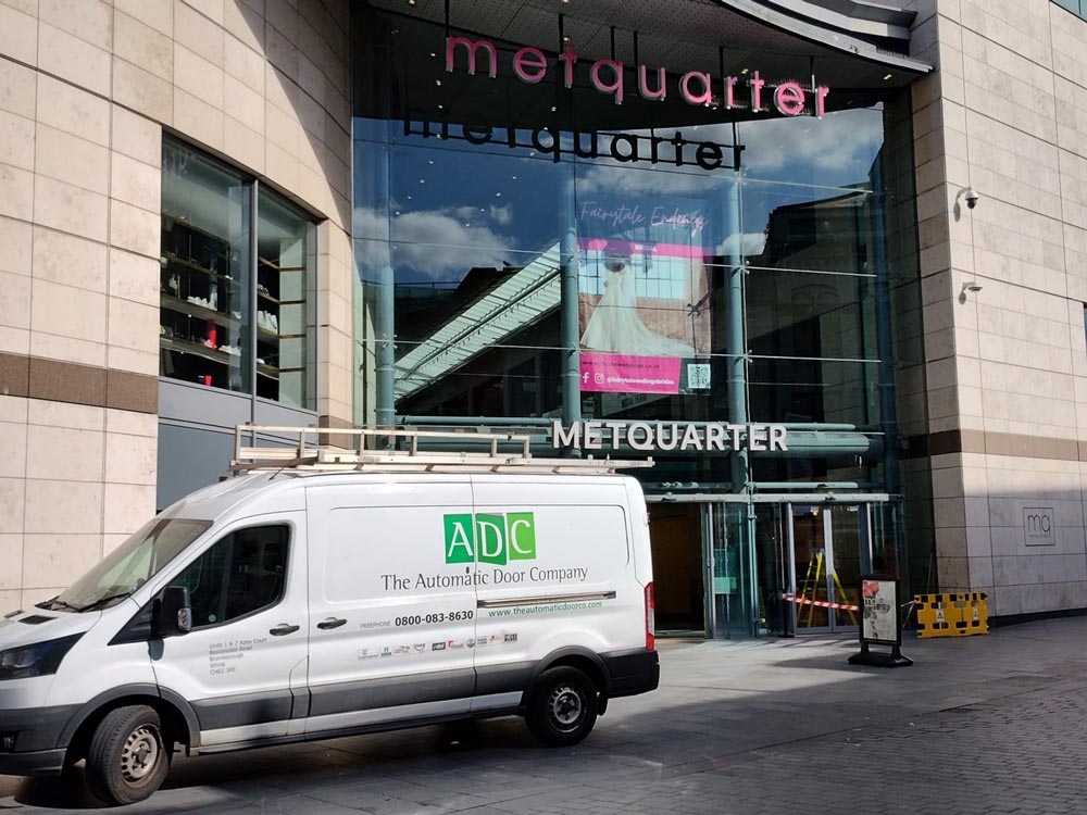 liverpool metquarter new aluminium automatic doors